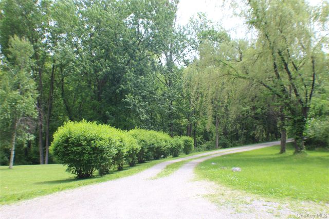646 County Route 93, Slate Hill, NY 10973