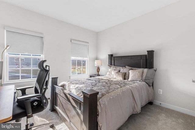 223 LETITIA MANOR DR, West Grove, PA 19390