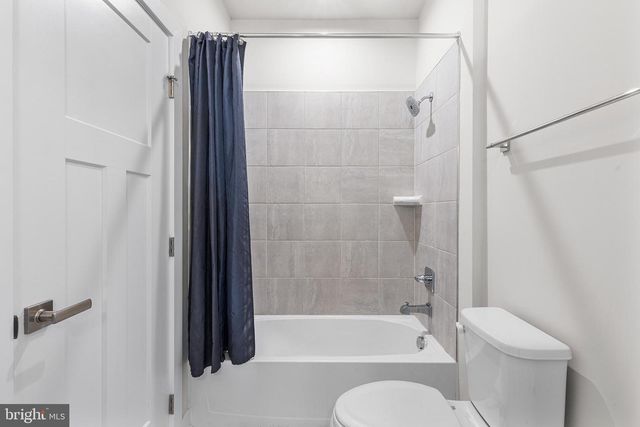 223 LETITIA MANOR DR, West Grove, PA 19390