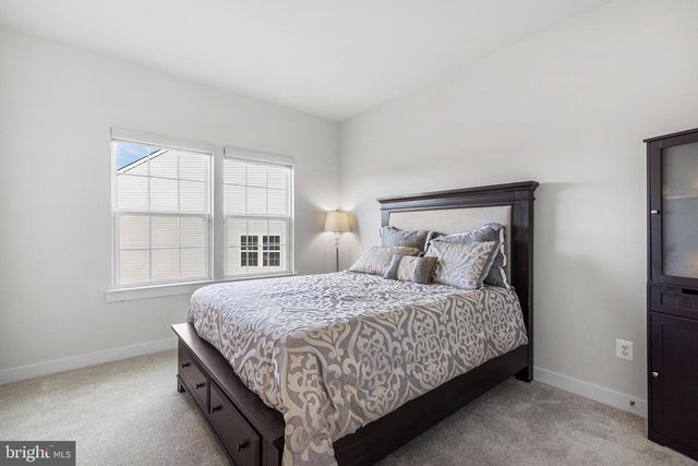 223 LETITIA MANOR DR, West Grove, PA 19390