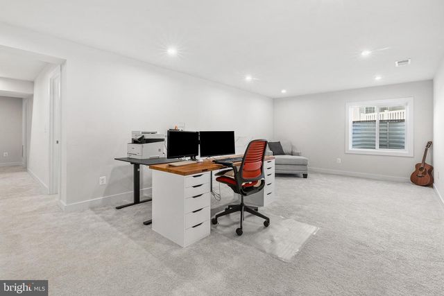 223 LETITIA MANOR DR, West Grove, PA 19390