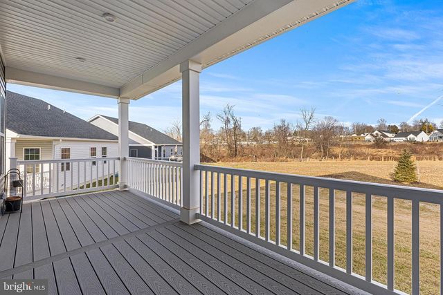 223 LETITIA MANOR DR, West Grove, PA 19390