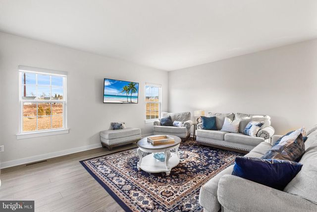 223 LETITIA MANOR DR, West Grove, PA 19390