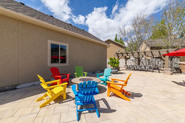 2312 W GALLANT FOX CT, South Jordan, UT 84095
