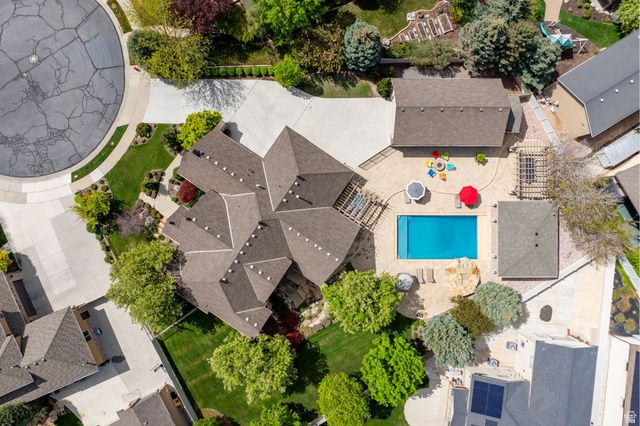 2312 W GALLANT FOX CT, South Jordan, UT 84095