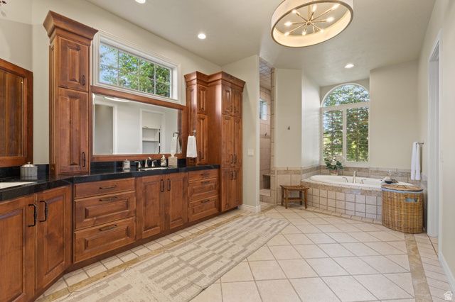 2312 W GALLANT FOX CT, South Jordan, UT 84095