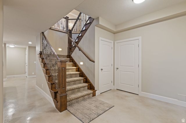 2312 W GALLANT FOX CT, South Jordan, UT 84095