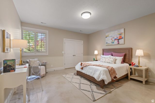 2312 W GALLANT FOX CT, South Jordan, UT 84095