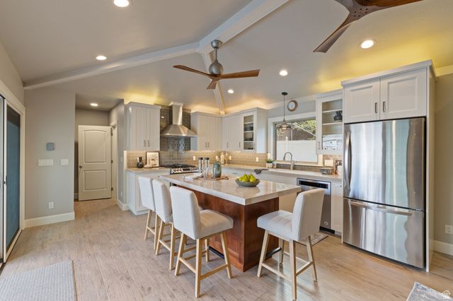 2312 W GALLANT FOX CT, South Jordan, UT 84095