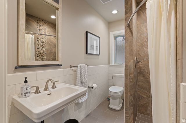 2312 W GALLANT FOX CT, South Jordan, UT 84095