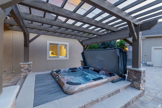 2312 W GALLANT FOX CT, South Jordan, UT 84095