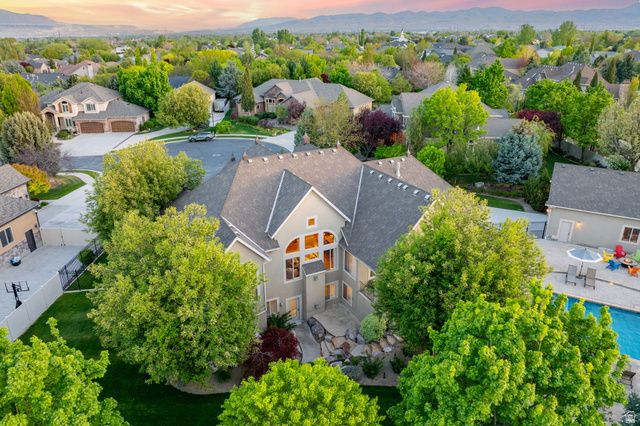 2312 W GALLANT FOX CT, South Jordan, UT 84095