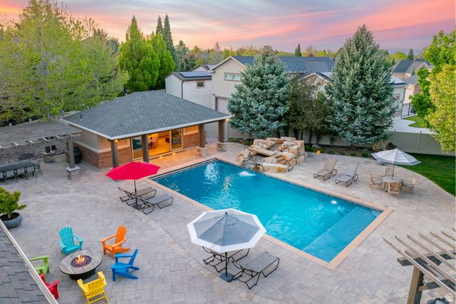 2312 W GALLANT FOX CT, South Jordan, UT 84095