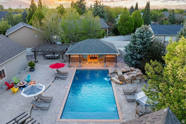 2312 W GALLANT FOX CT, South Jordan, UT 84095