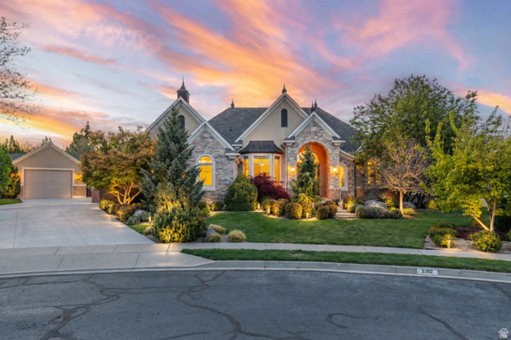 2312 W GALLANT FOX CT, South Jordan, UT 84095