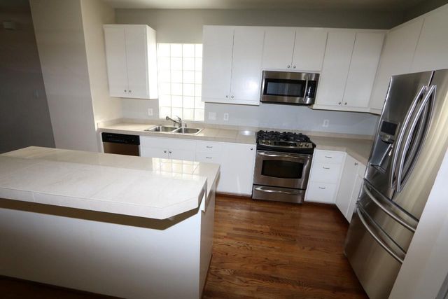 1046 W 25th Street, Houston, TX 77008