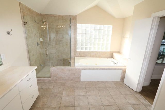 1046 W 25th Street, Houston, TX 77008