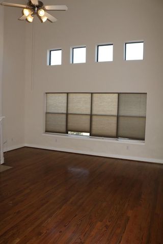1046 W 25th Street, Houston, TX 77008