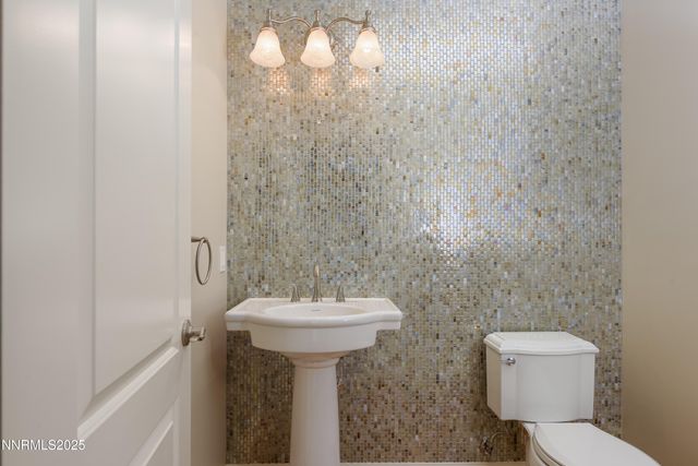 1046 Rocky Terrace Drive, Gardnerville, NV 89460