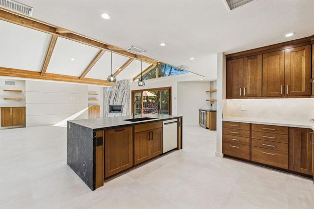 74075 Covered Wagon Trail, Palm Desert, CA 92260