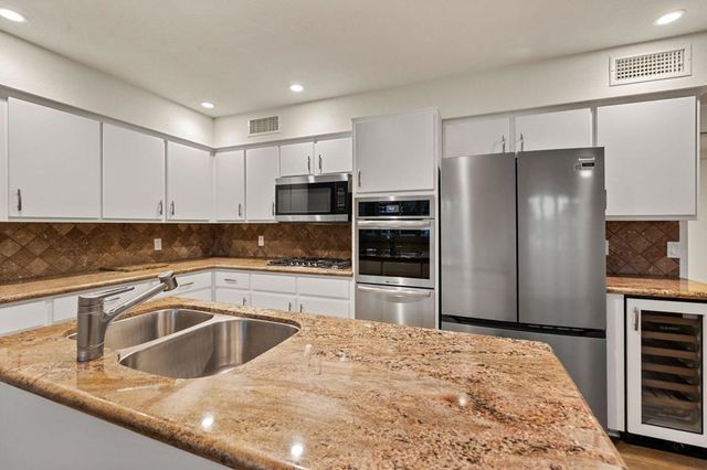 74075 Covered Wagon Trail, Palm Desert, CA 92260