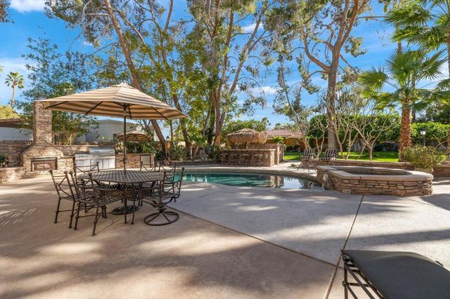 74075 Covered Wagon Trail, Palm Desert, CA 92260