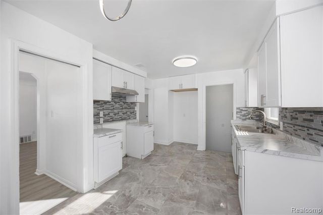 19286 Northrop Street, Detroit, MI 48219