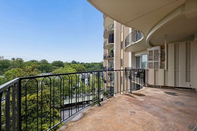 4215 Harding Pike Apt 704, Nashville, TN 37205