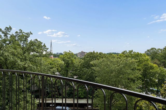 4215 Harding Pike Apt 704, Nashville, TN 37205