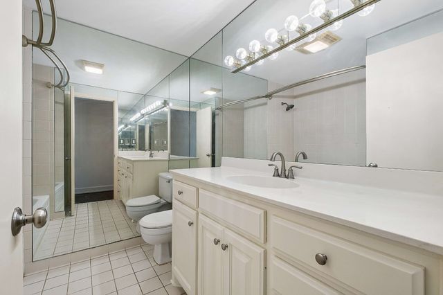 4215 Harding Pike Apt 704, Nashville, TN 37205
