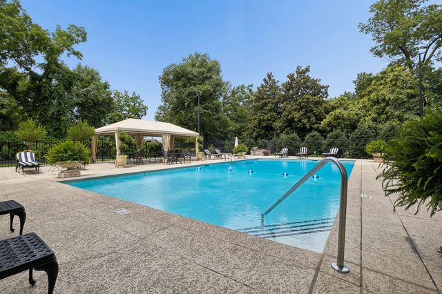 4215 Harding Pike Apt 704, Nashville, TN 37205