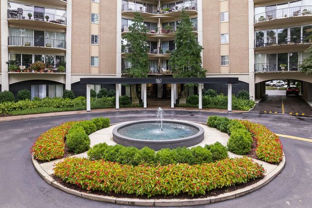 4215 Harding Pike Apt 704, Nashville, TN 37205