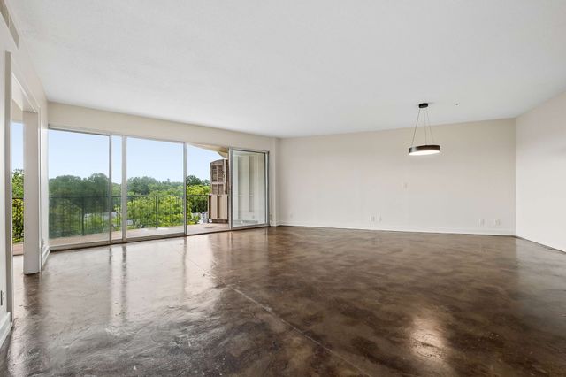 4215 Harding Pike Apt 704, Nashville, TN 37205