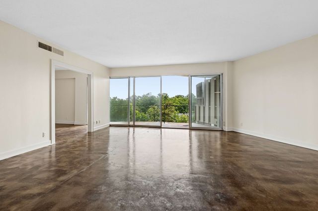 4215 Harding Pike Apt 704, Nashville, TN 37205