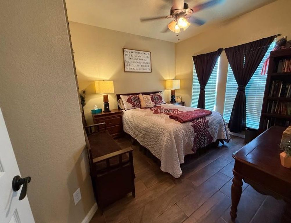 609 State Highway 123 N, Stockdale, TX 78160