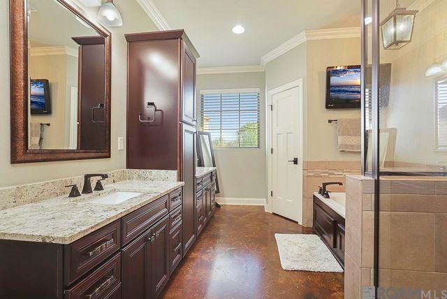 11090 Toria Ln, St Amant, LA 70774