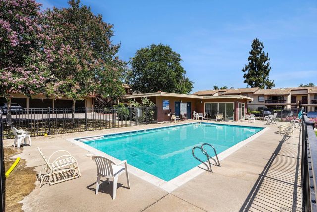 440 Citracado Pkwy 14, Escondido, CA 92025