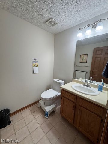 1424 Loop Road, Kent, OH 44240