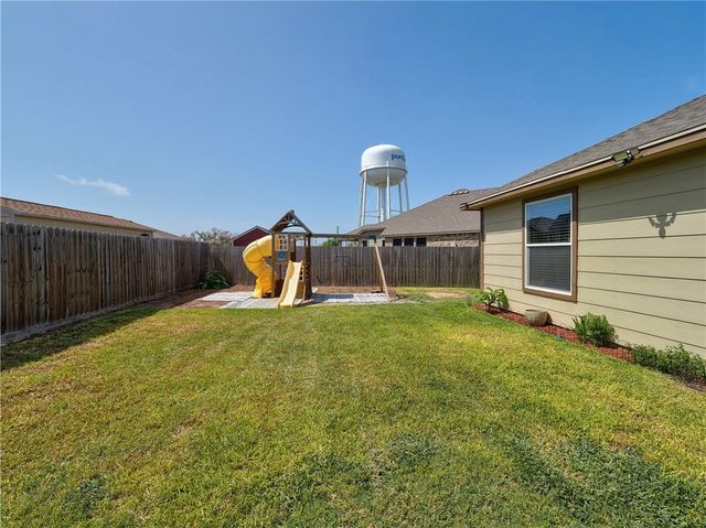 2244 Tallow Dr, Portland, TX 78374