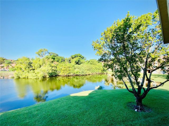 4171 San Marino Blvd 208, West Palm Beach, FL 33409