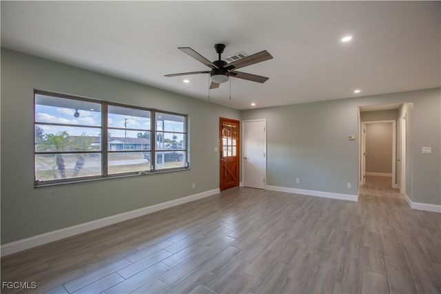 348 Crestwood AVE, Lehigh Acres, FL 33936