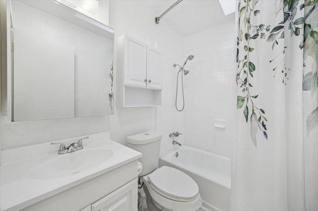 213 Lessin LN, Austin, TX 78704