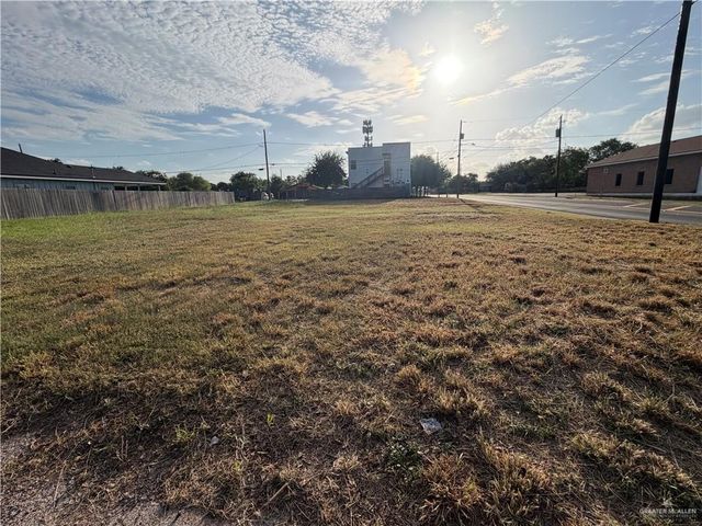 800 S 15th Street, Mcallen, TX 78501