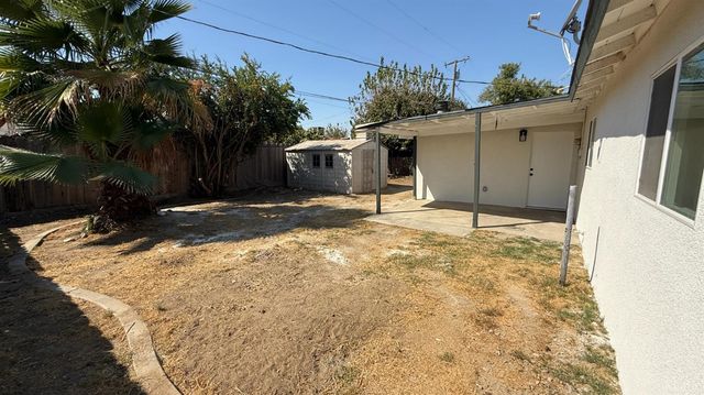 10811 Abby Lane, Hanford, CA 93230