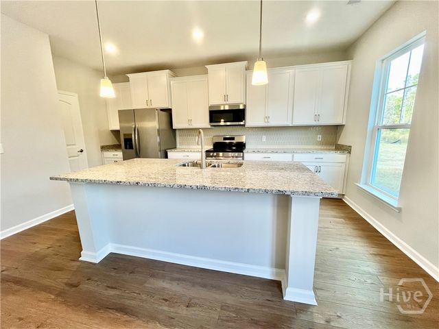 149 Glendale Circle, Richmond Hill, GA 31324