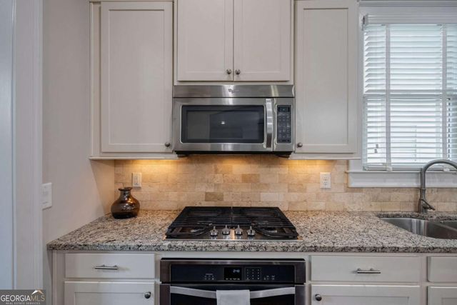 3790 Greenleffe Drive, Statham, GA 30666