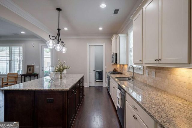 3790 Greenleffe Drive, Statham, GA 30666