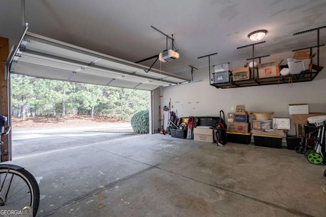 3790 Greenleffe Drive, Statham, GA 30666