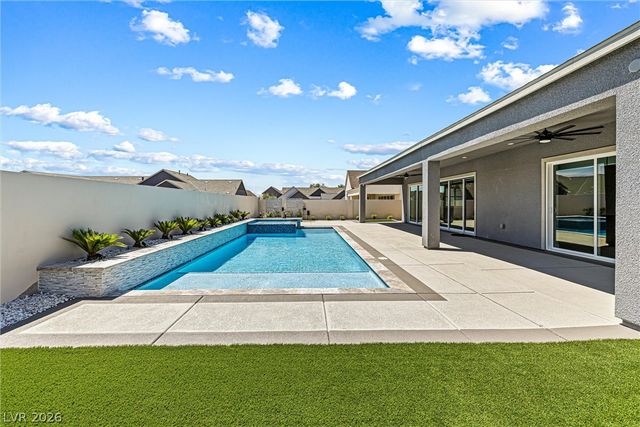8840 Harvest Sunset Street, Las Vegas, NV 89113