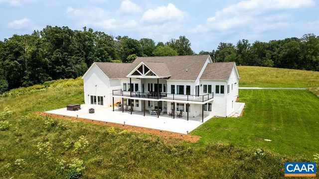 61 HILLSIDE LN, Afton, VA 22920